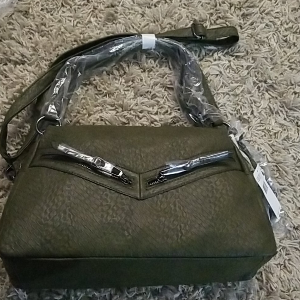 Jessica Simpson purse